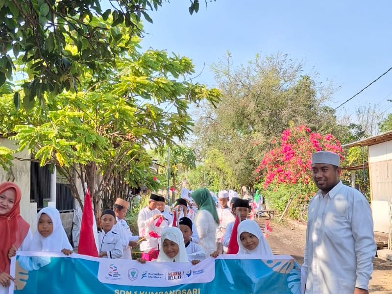 SDN 1 KUMBANGSARI MERIAHKAN HARI SANTRI NASIONAL